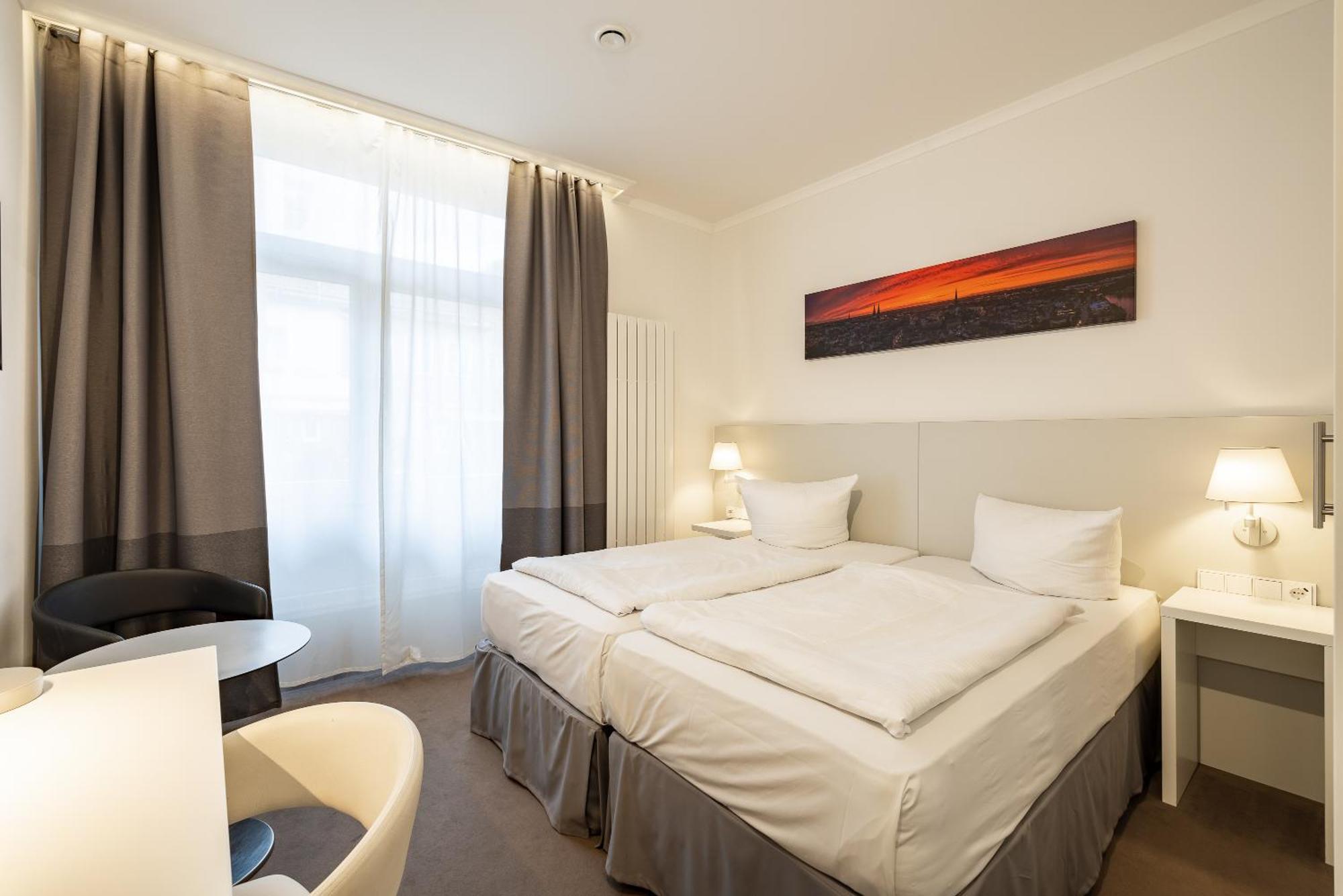 Hotel Ko15 ลูเบค ภายนอก รูปภาพ